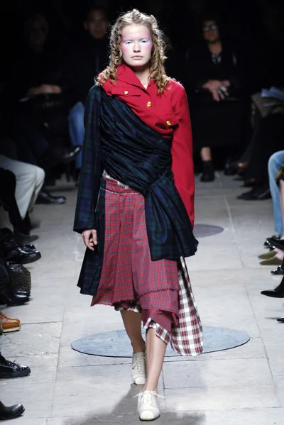 Look 27